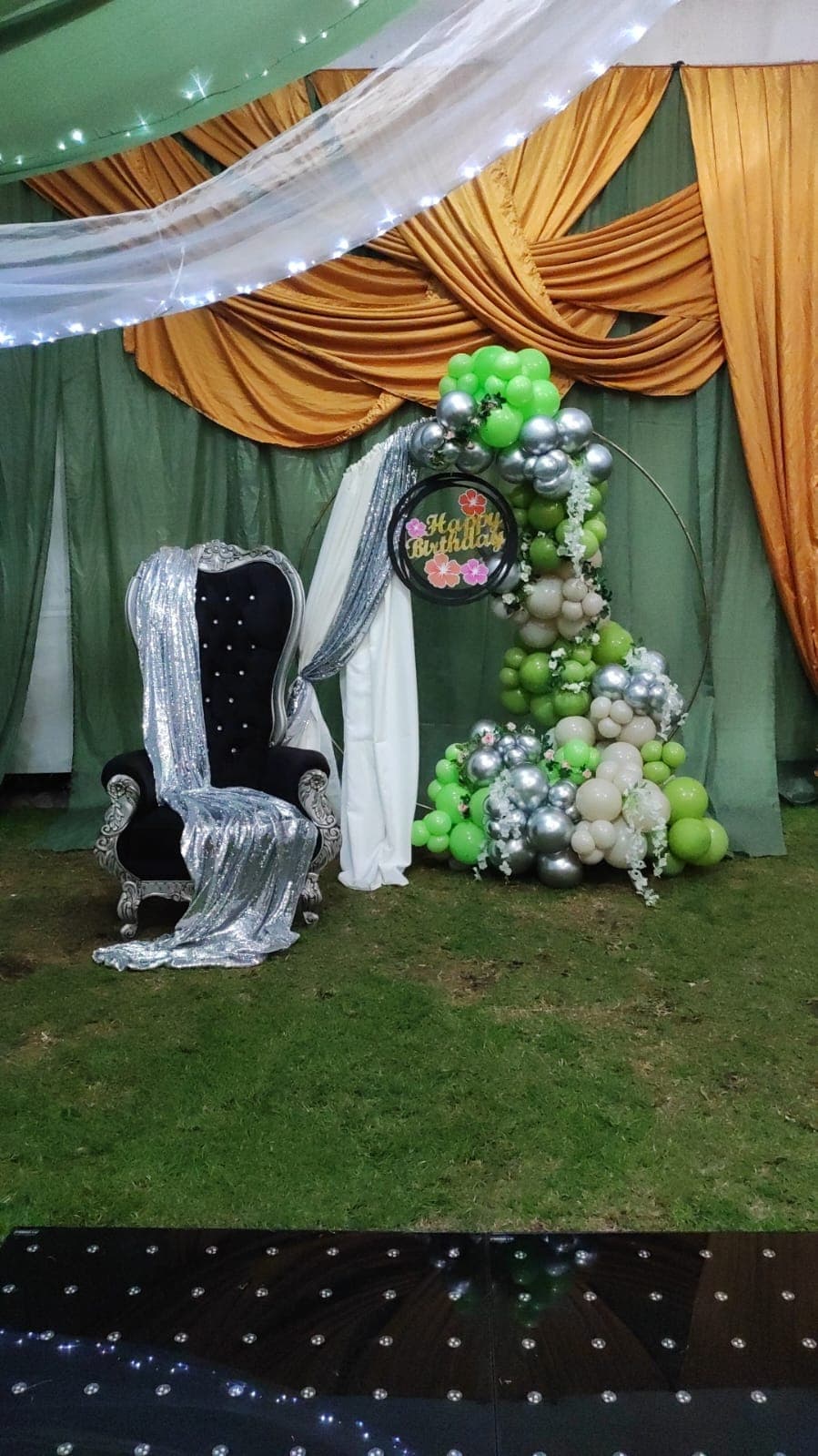 Arco de globos verde y plata